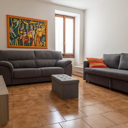 Apartamento Haus Martina Desenzano del Garda Exterior foto