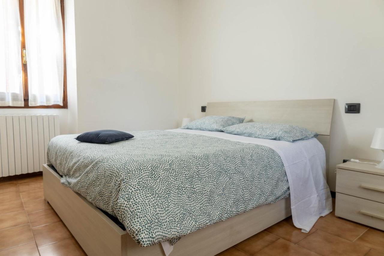 Apartamento Haus Martina Desenzano del Garda Exterior foto