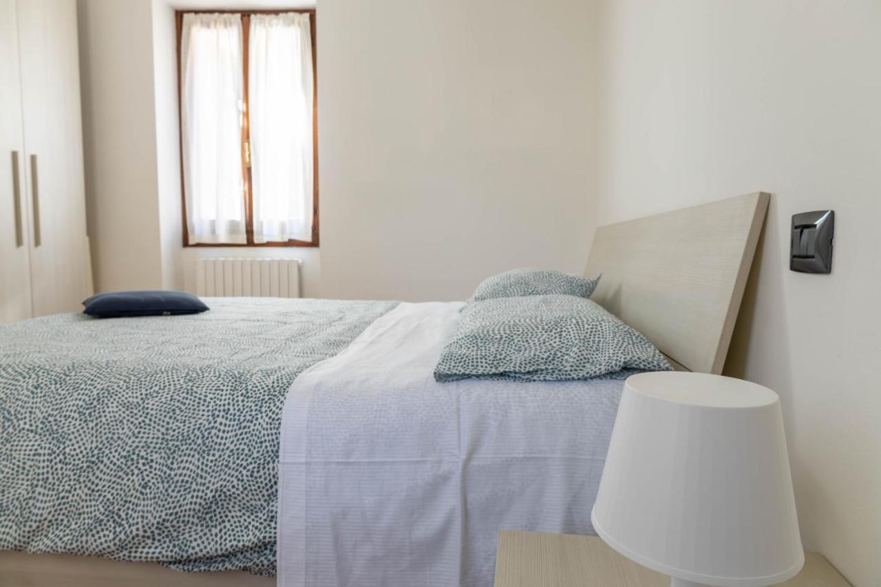 Apartamento Haus Martina Desenzano del Garda Exterior foto