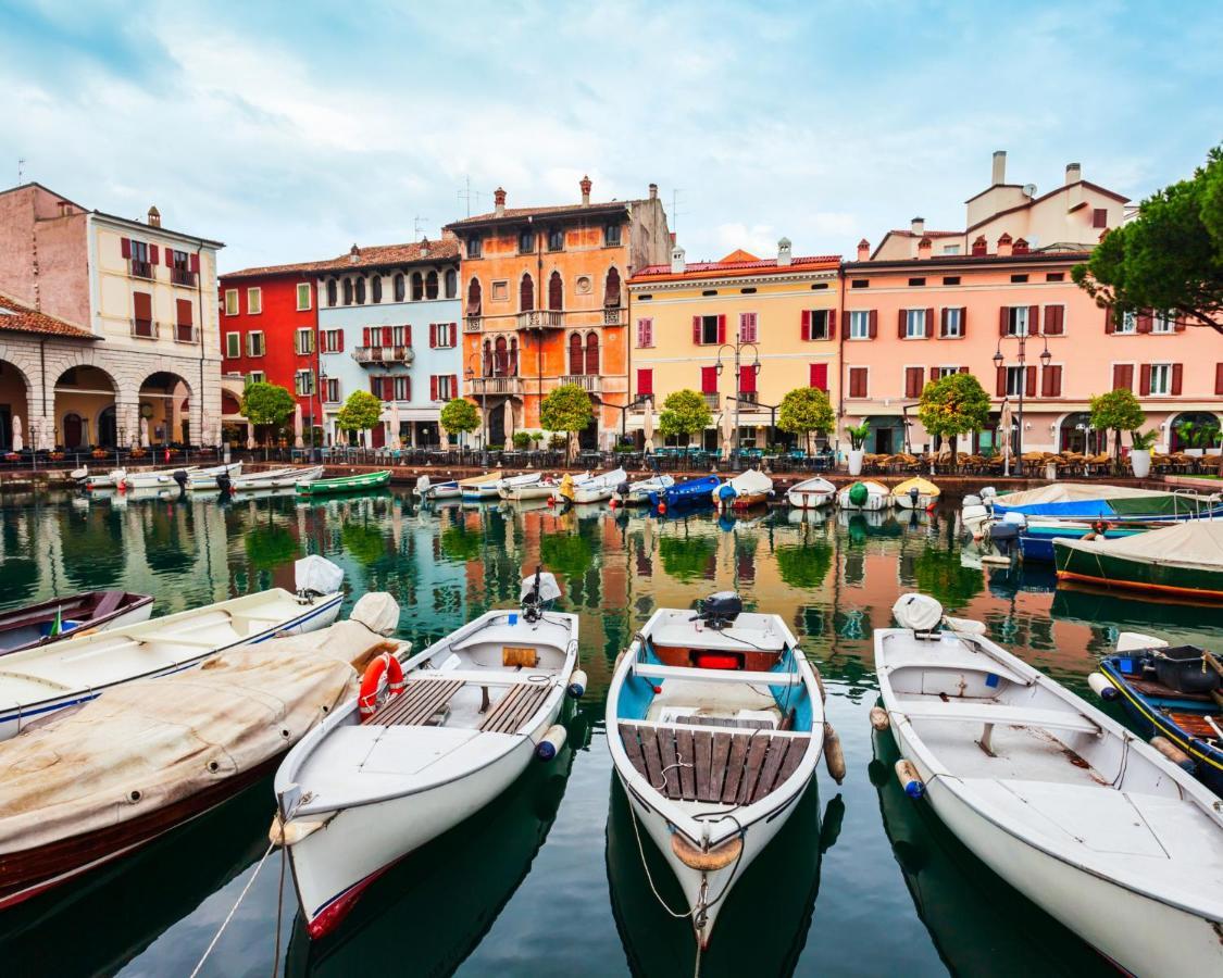 Apartamento Haus Martina Desenzano del Garda Exterior foto