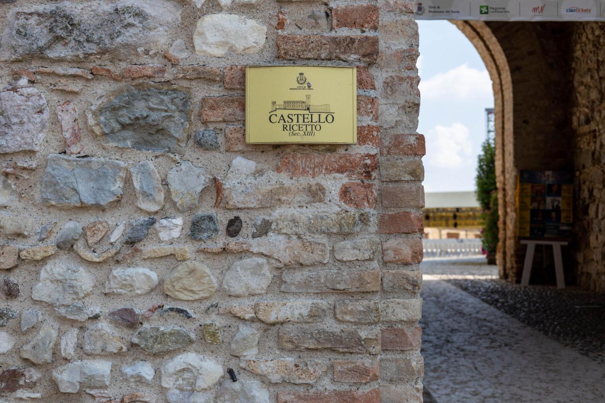 Apartamento Haus Martina Desenzano del Garda Exterior foto