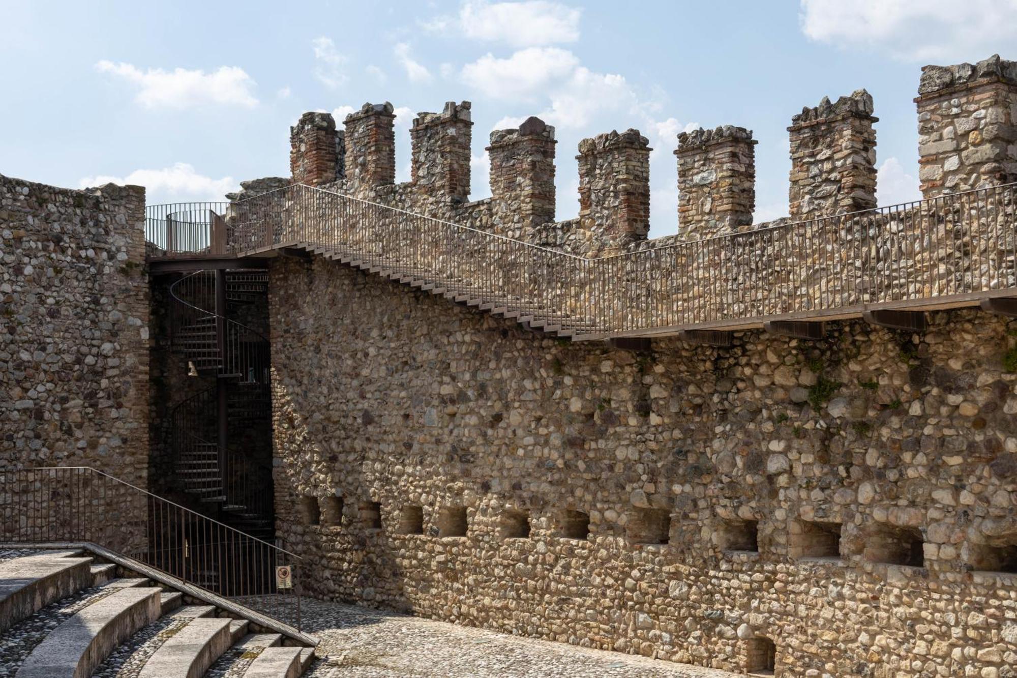 Apartamento Haus Martina Desenzano del Garda Exterior foto